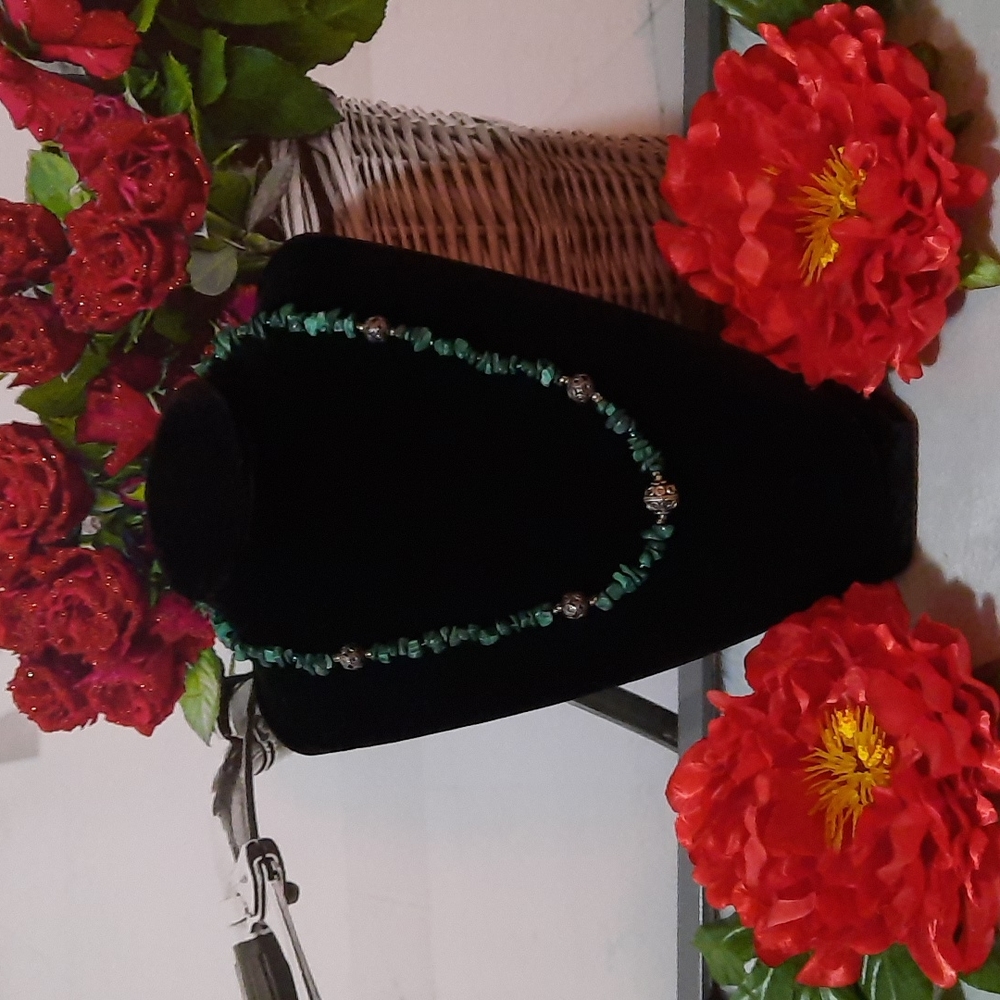Emerald Stone Necklace 💚